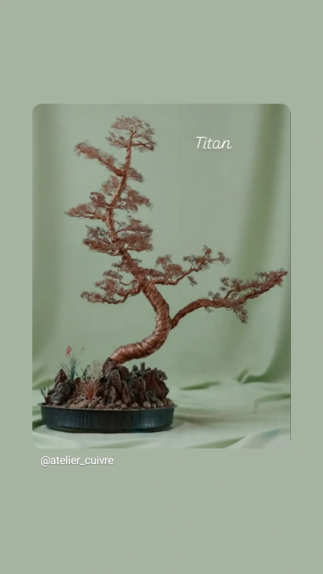 Sculpture artisanale TITAN – Arbre majestueux en fil de cuivre recyclé